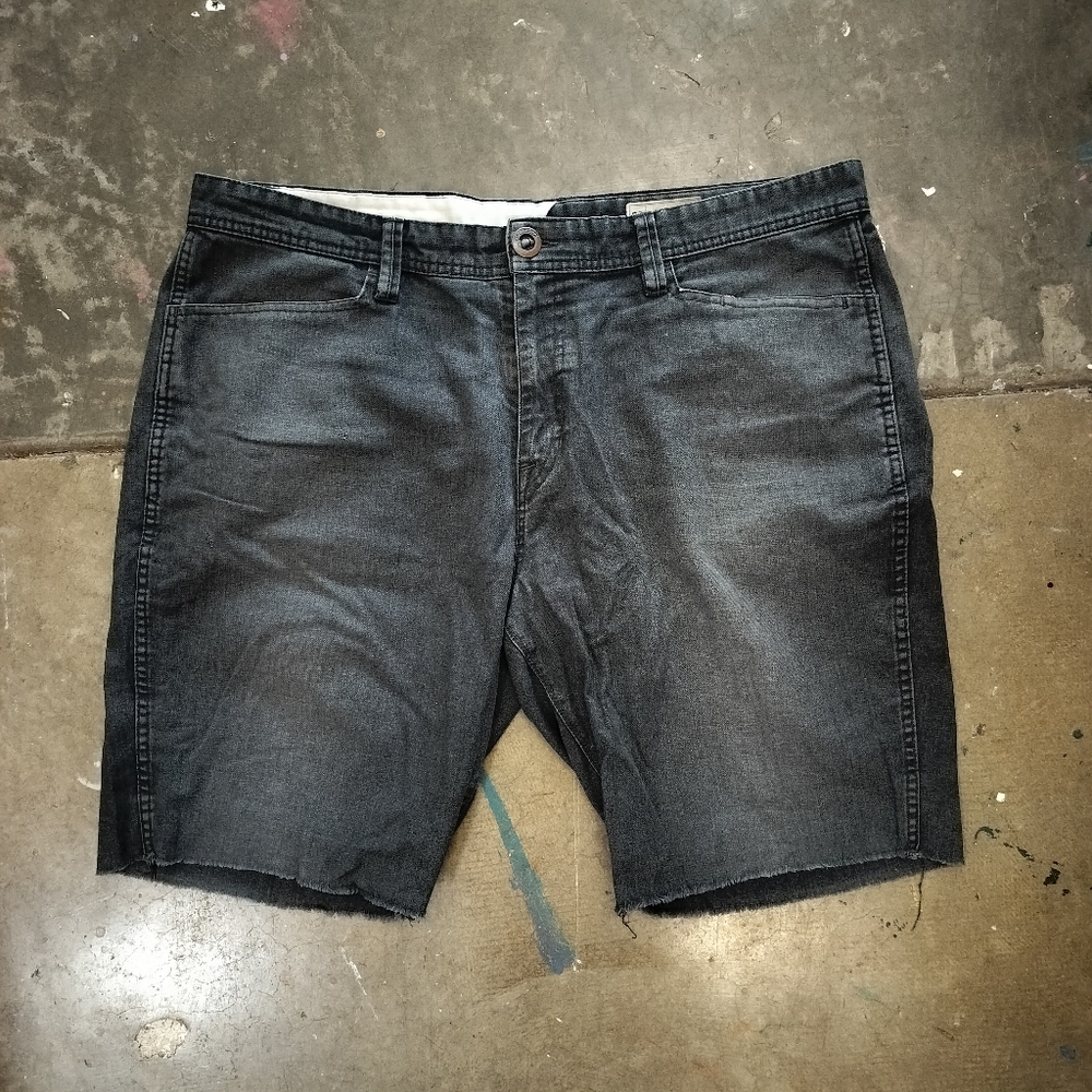 Volcom Men's Cutoff Shorts